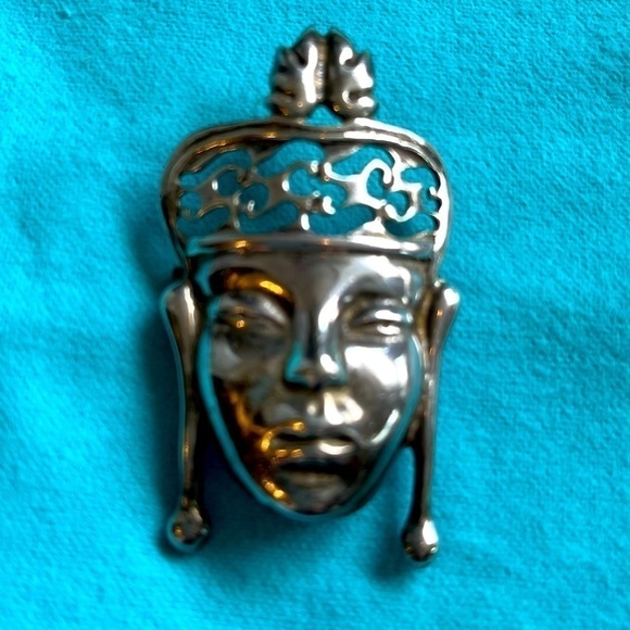 Vintage Sterling Silver Crowned Buddha  Brooch - Picture 1 of 10